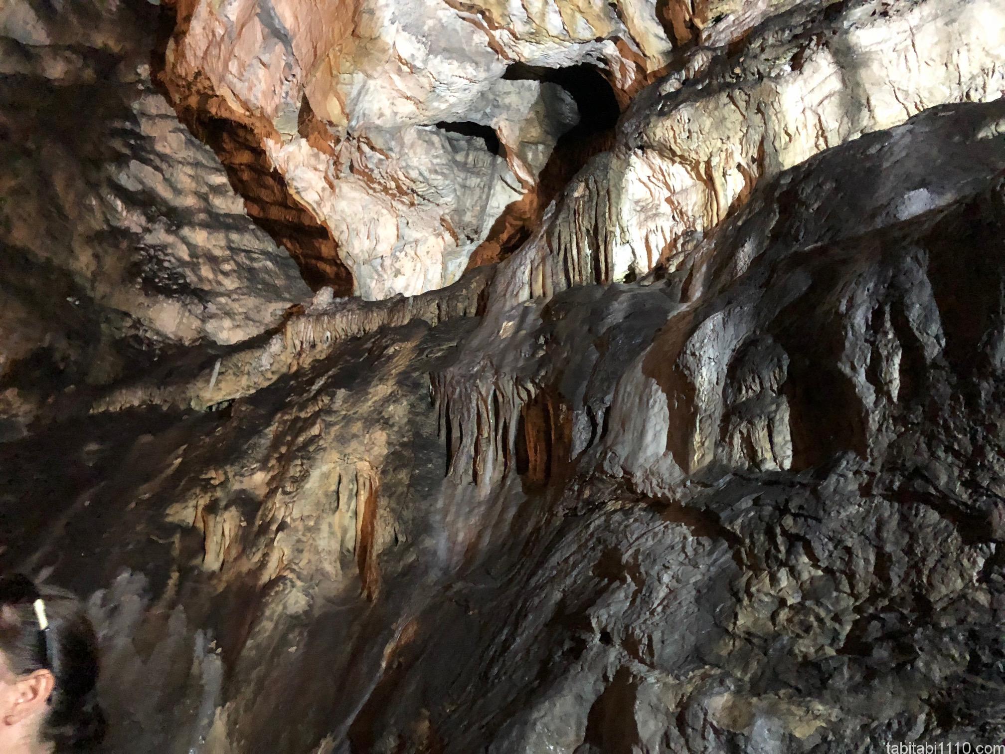 ディマノブスカ氷穴｜洞窟の中