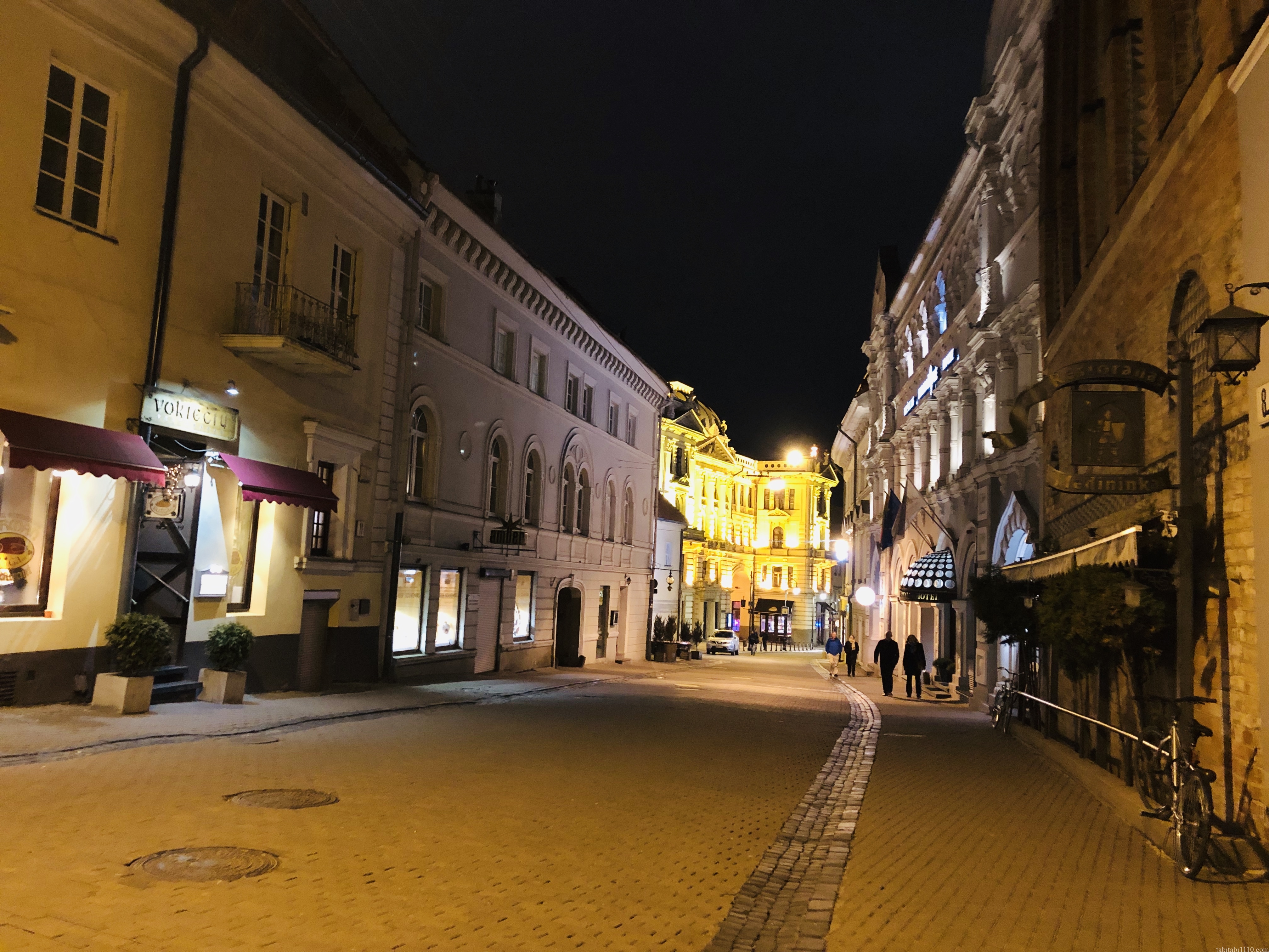 ビリニュス旧市街の夜